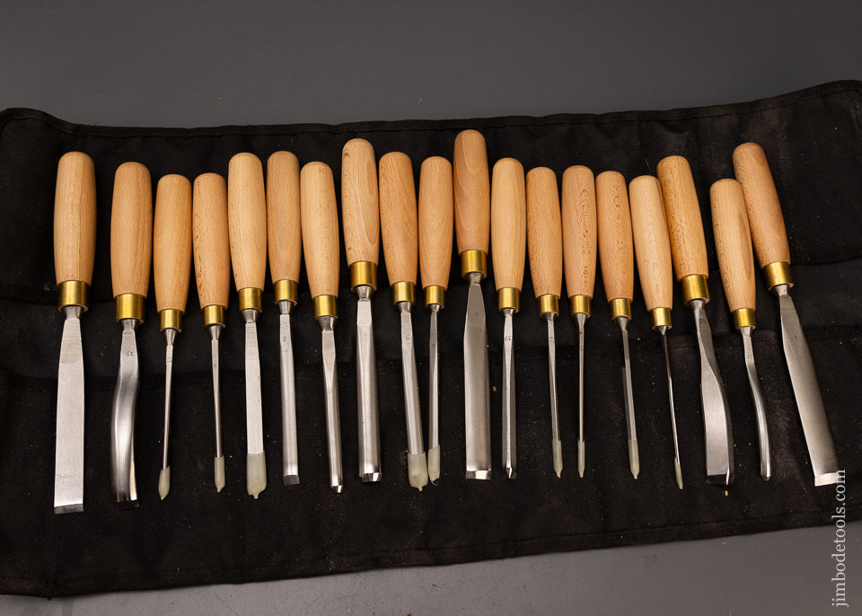 Near Mint Set of 19 ASHLEY ILES Carving Chisels Gouges in Roll - 112113