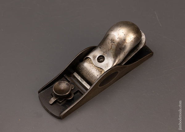 Fine STANLEY SWEETHEART No. 19 Block Plane with Adjustable mouth - 112204