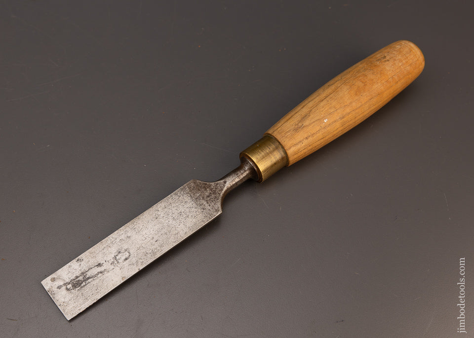 Fine MARPLES 1 1/4 Inch Bevel Edge Chisel - 112736