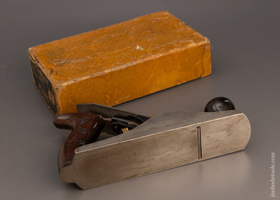 Fine STANLEY No. 3 Smooth Plane in Original Box - 112899