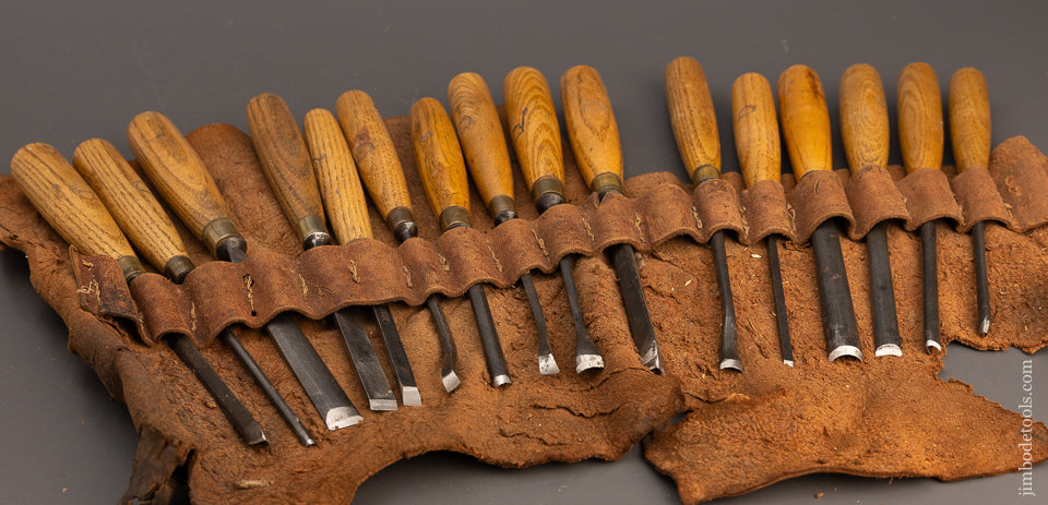 Fine Set of 16 MARPLES Carving Chisels Gouges - 112931