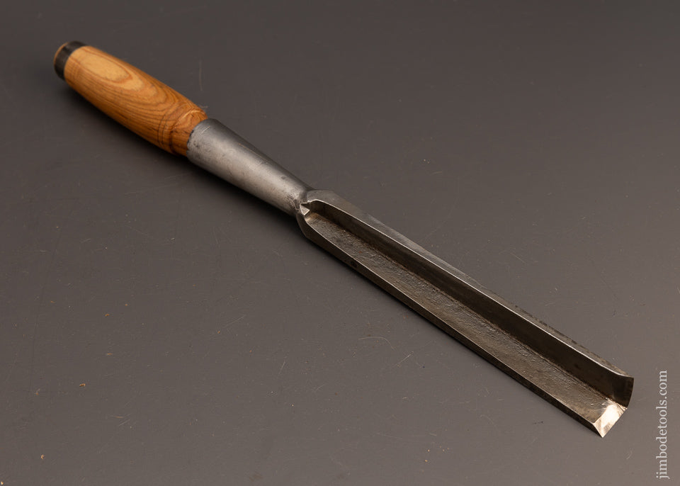 Fine HART MFG. CO. 7/8 Inch Corner Chisel - 113132