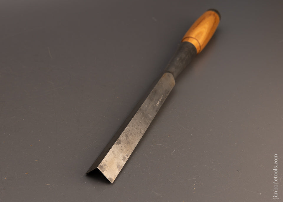 Fine HART MFG. CO. 7/8 Inch Corner Chisel - 113132