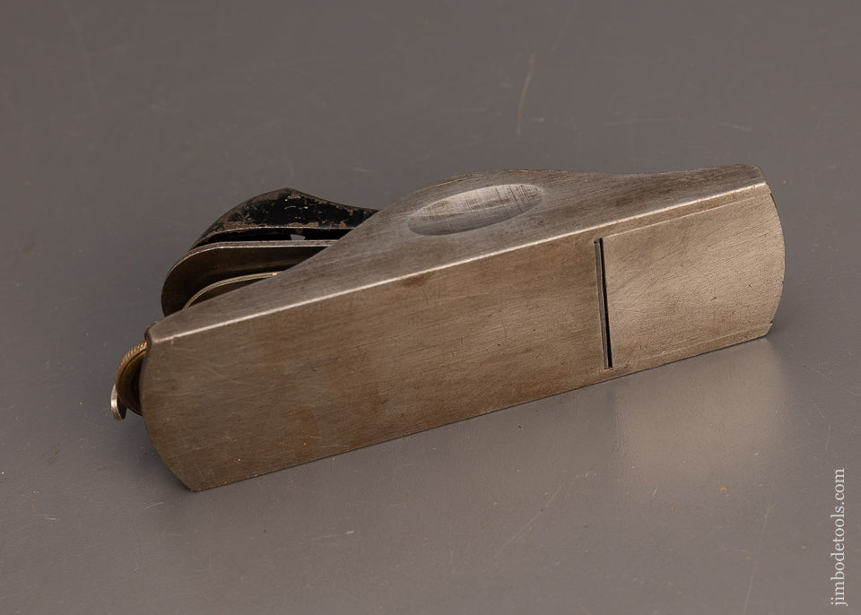 Fine STANLEY No. 9 1/2 Block Plane with Adjustable Mouth - 113320