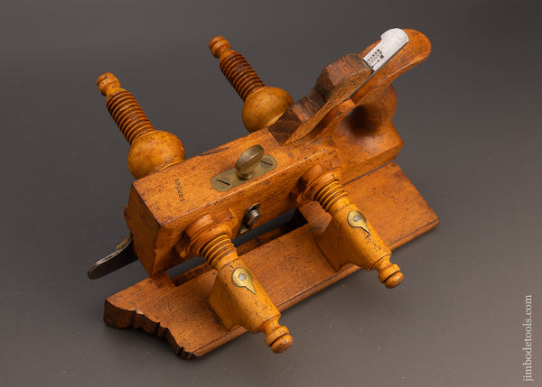 MATHIESON No. 9B Screw Arm Plow Plane - 113667