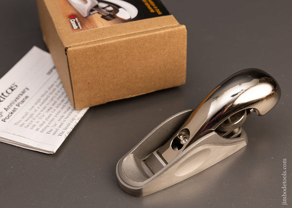 40th Anniversary VERITAS Pocket Plane Mint in Box - 113670