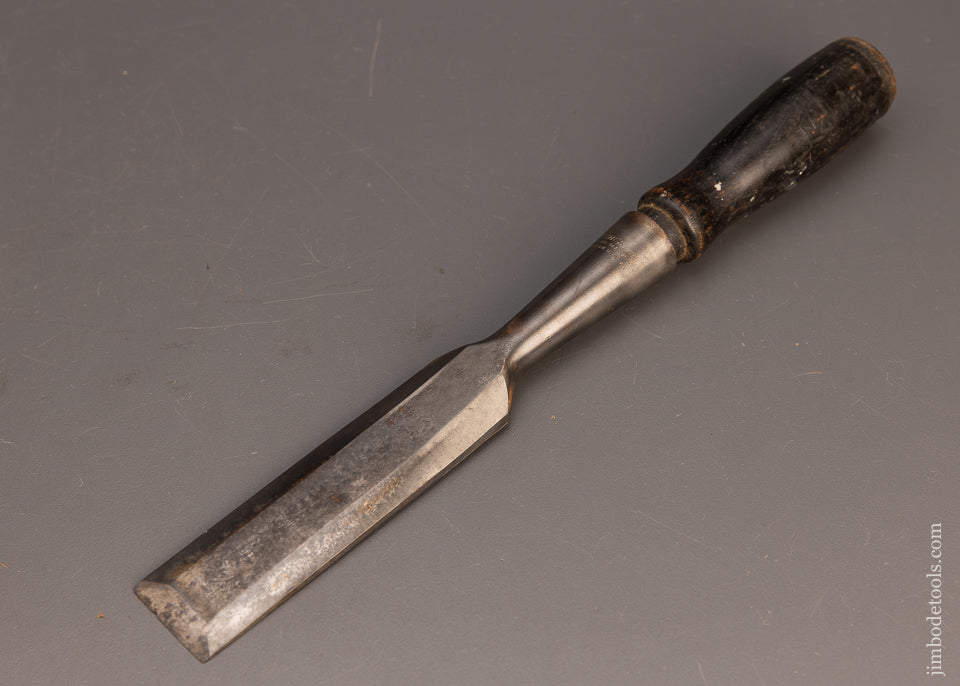 Fine 1 1/4 Inch Winchester Socket Firmer Chisel - 113747