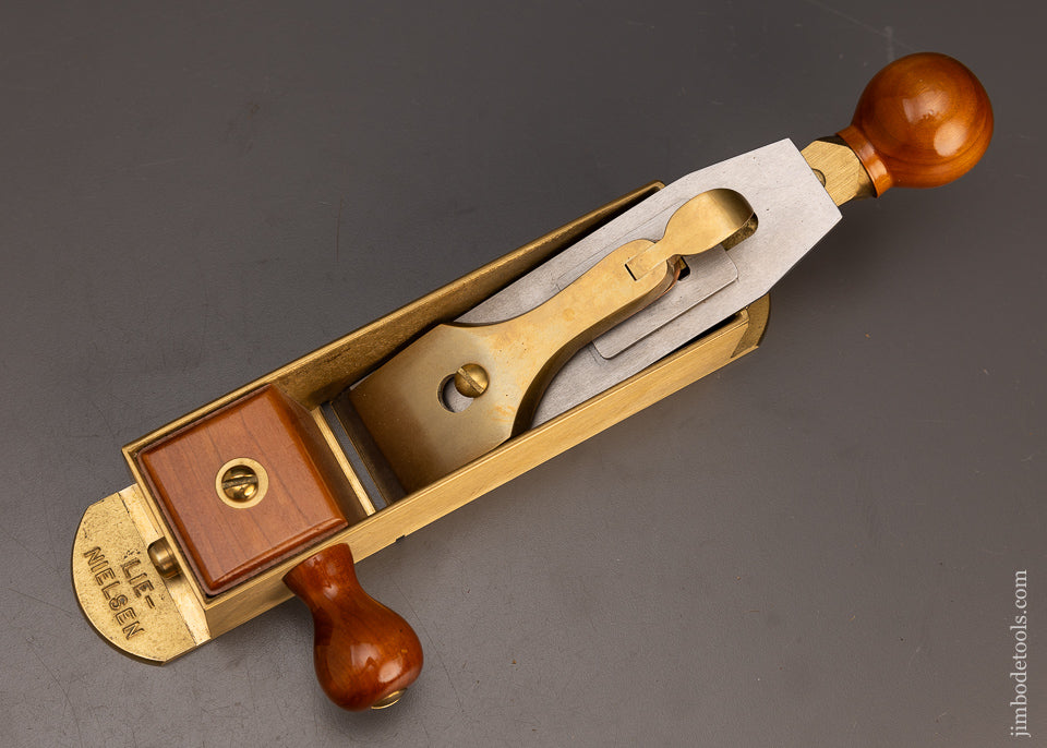 Near Mint LIE NIELSEN No. 9 Bronze Miter Plane - 113810