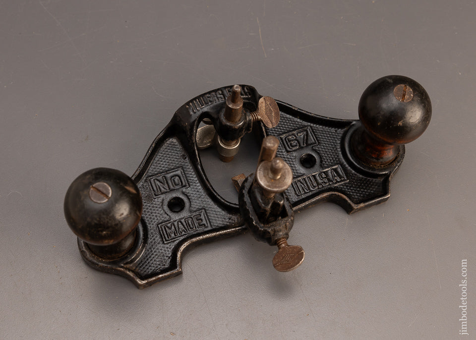 Fine MILLERS FALLS No. 67 Router Plane with 1/4 inch Cutter - 114274
