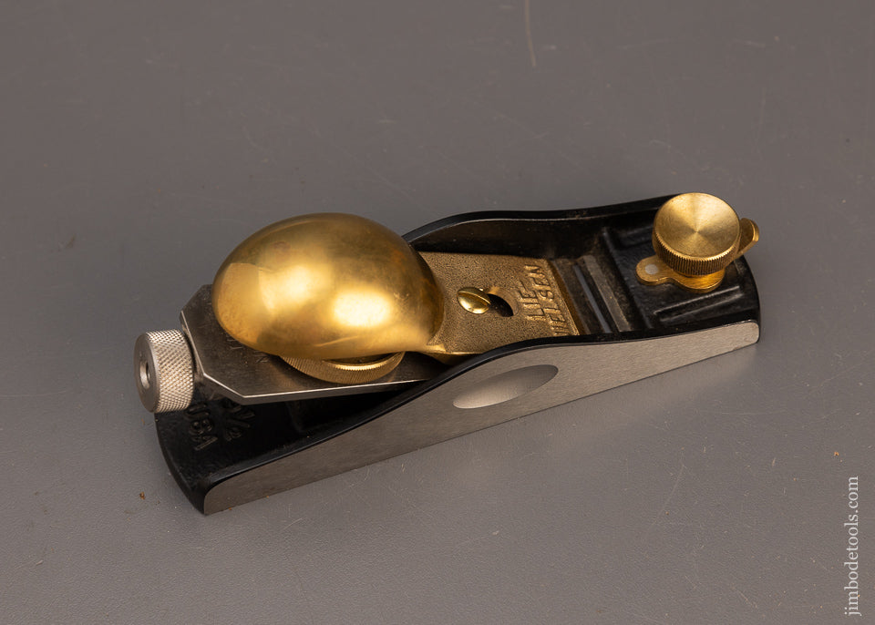 Near Mint & Long-Ago Discontinued LIE NIELSEN No. 9 1/2 Block Plane with Adjustable Mouth - 114384