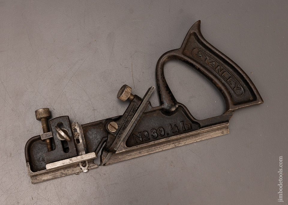 Fine STANLEY No. 39 1/2 Dado Plane - 114547