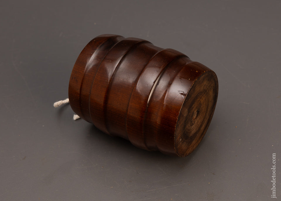 Stunning Stink Wood String Holder - 114707