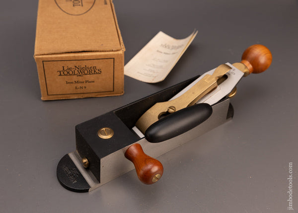 Discontinued LIE NIELSEN No. 9 Miter Plane Mint in Box with Hot Dog & Side Handle - 115124