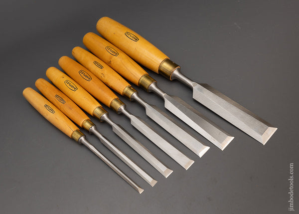 Extra Fine Set of 7 Boxwood Handled Bevel Edge Bench Chisels by MARPLES - 115517