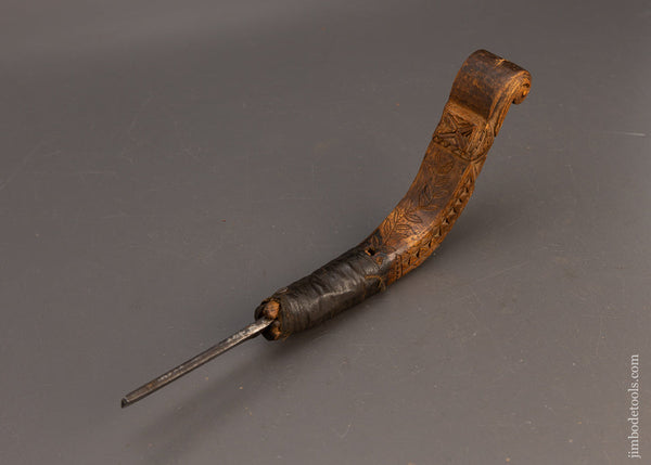 Beautifully Carved Native American Crooked Knife - 115586