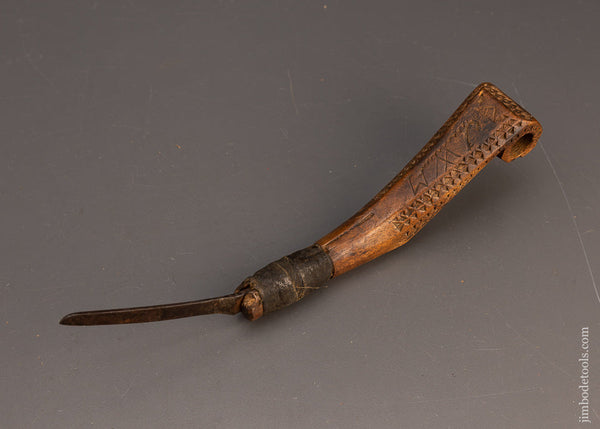 Pretty Chip Carved Fiddle Back Native American Crooked Knife - 115587