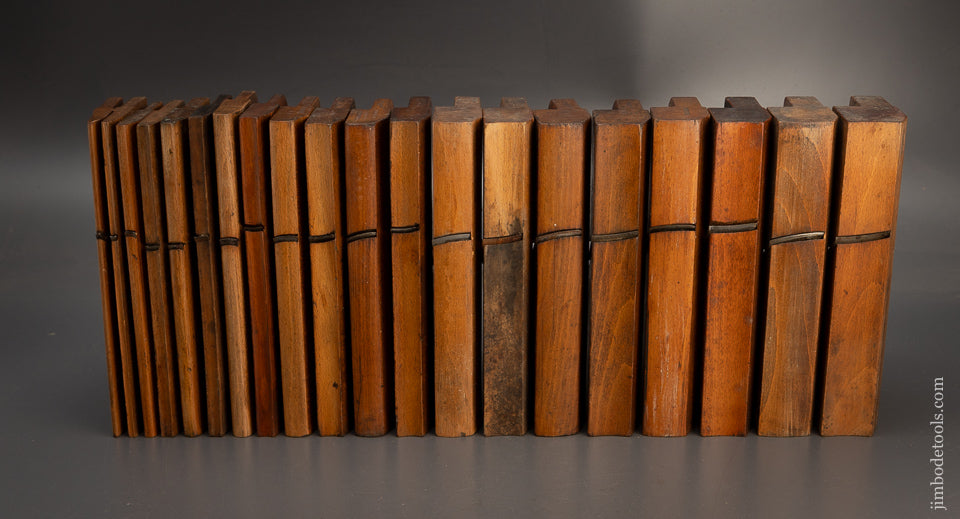 Great User Set of 20 Hollow & Round Moulding Planes by GRIFFITHS NORWICH (Mostly) - 115603
