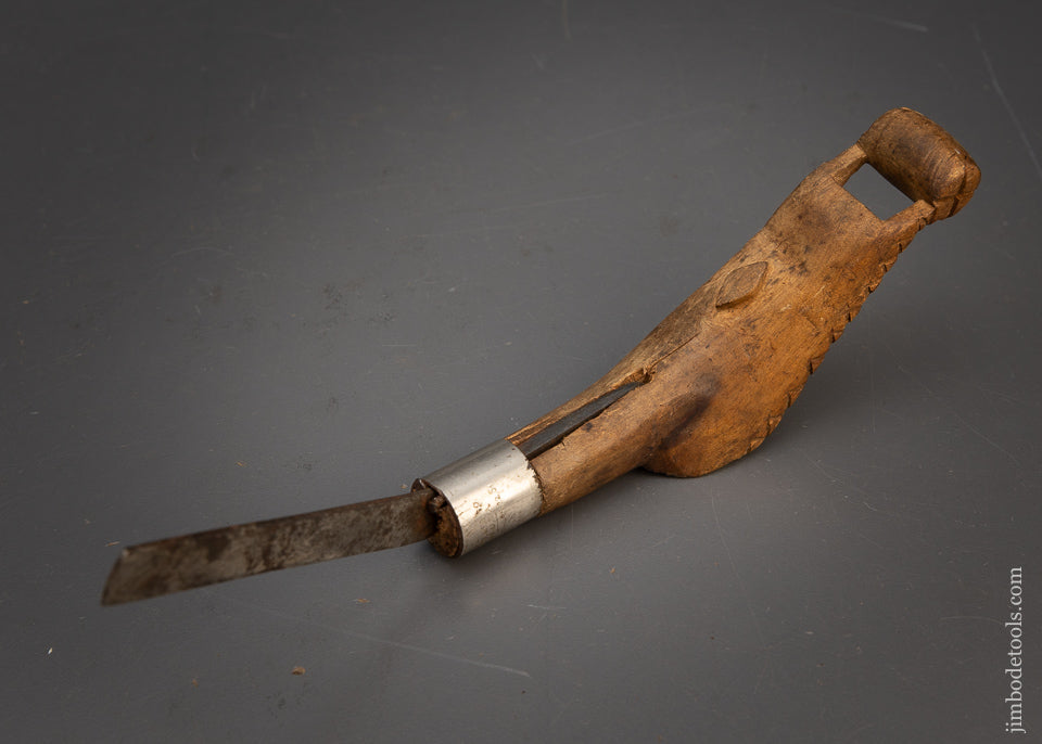 Lovely Hand Carved Antique Native American Crooked Knife - 115658