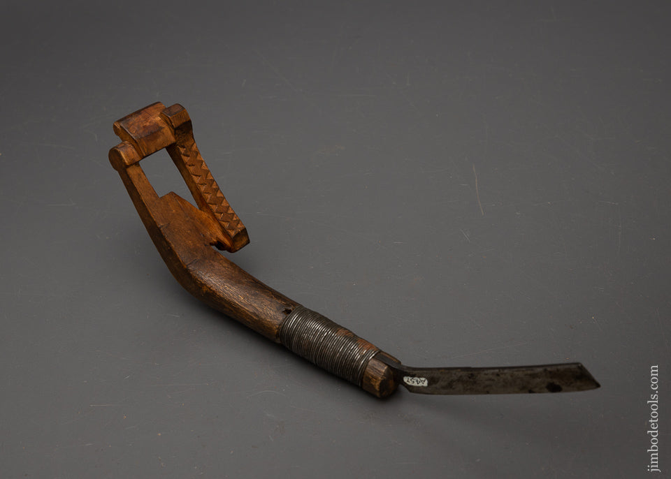 Pretty Hand Carved Native American Crooked Knife - 115659