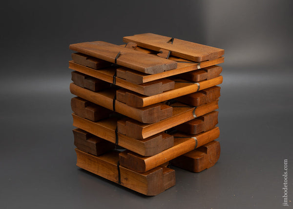 Fine Set of 18 Hollow & Round Moulding Planes with Dual Marks **** 4 STAR Mark S.&J.H WHITAKER & OHIO TOOL CO. - 115728