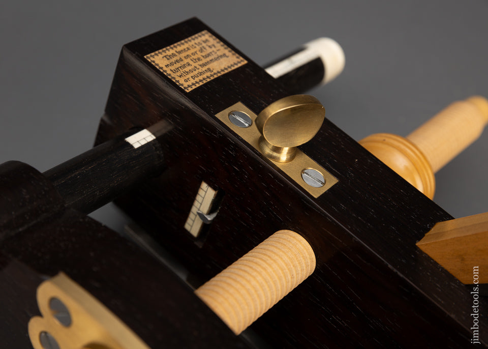 Smokin’ ISRAEL WHITE PATENT 3 Arm Plow Plane - 115734