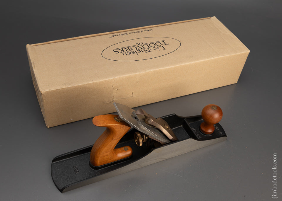 Back Ordered & Unavailable LIE NIELSEN No. 5 1/2 Jumbo Jack Plane in Box - 115749