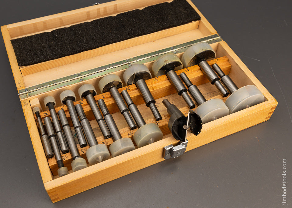 16 Piece Forstner Bit Set 1/4 to 2 1/8 Inches - 115783