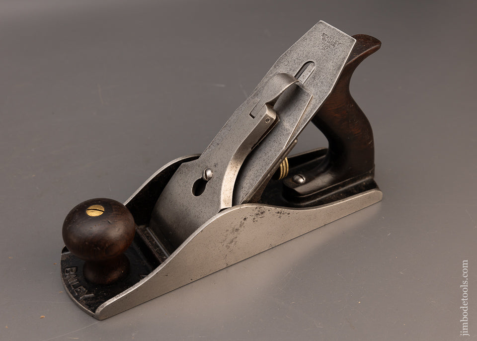 Fine Type 11 STANLEY No. 4 1/2 Jumbo Smooth Plane - 115884