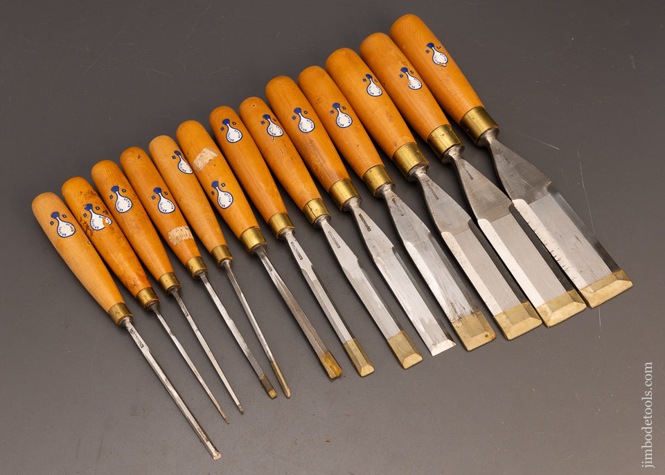 Mint Unused Set of 13 BRISTOL DESIGN SCHARWAECHTER Tang Firmer Chisels with Boxwood Handles Mint & Unused - 115889