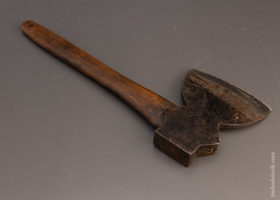 Fine YERKES & PLUMB Single Bevel Side Axe - 115917