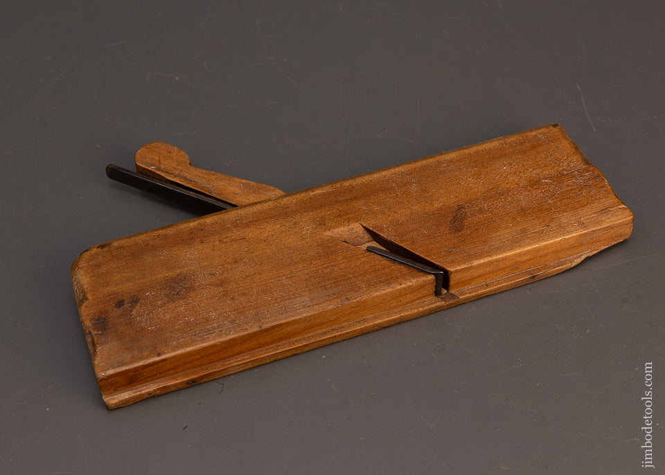 **** 4 STAR Rare E. CLARK Middleboro Ca. 1790 Yellow Birch Moulding Plane - 116078