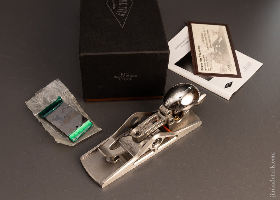 BRIDGE CITY TOOL WORKS CT-17 Commemorative Dual Angle Block Plane with Adjustable Mouth - 116107
