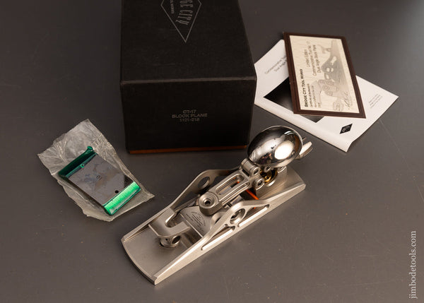 BRIDGE CITY TOOL WORKS CT-17 Commemorative Dual Angle Block Plane with Adjustable Mouth - 116107