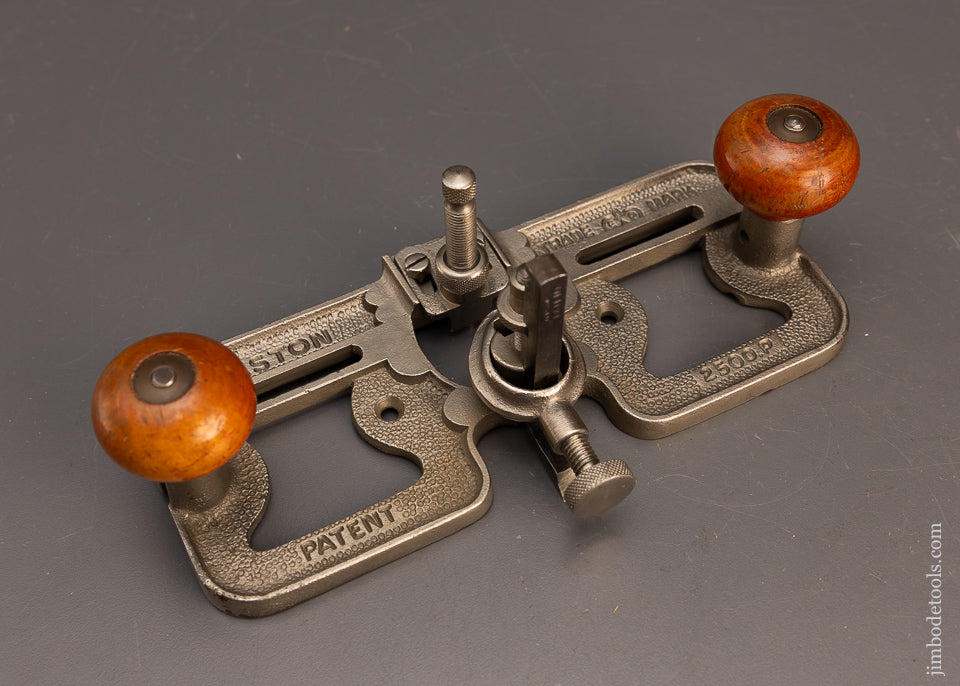 Near Mint PRESTON No. 2500P Router Plane Large Size with Throat Closing Device - 116149