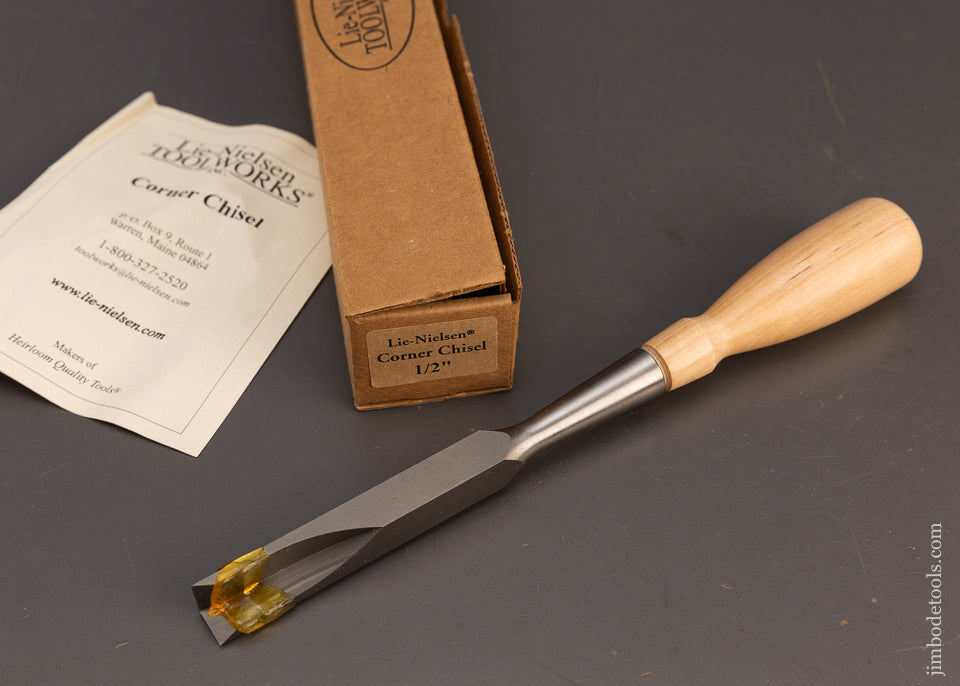 Discontinued LIE NIELSEN 1/2 Inch Corner Chisel Mint in Box - 116199