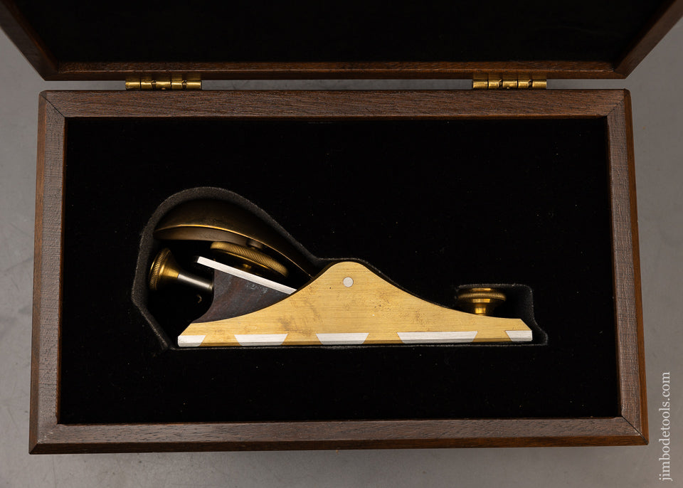 Mint in Box BRIDGE CITY TOOL WORKS CT-8 Dovetailed Block Plane with Adjustable Mouth Walnut Box - 116358