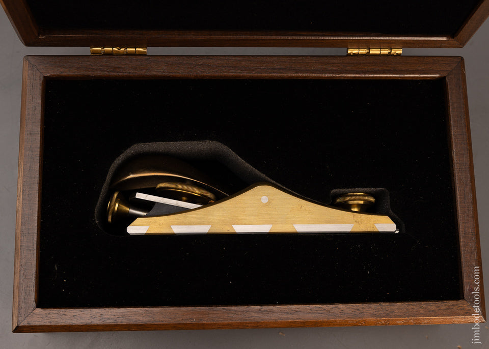 BRIDGE CITY TOOL WORKS CT-7 Low Angle Block Plane Near Mint in Walnut Presentation Box - 116359 - AS OF MAY 31