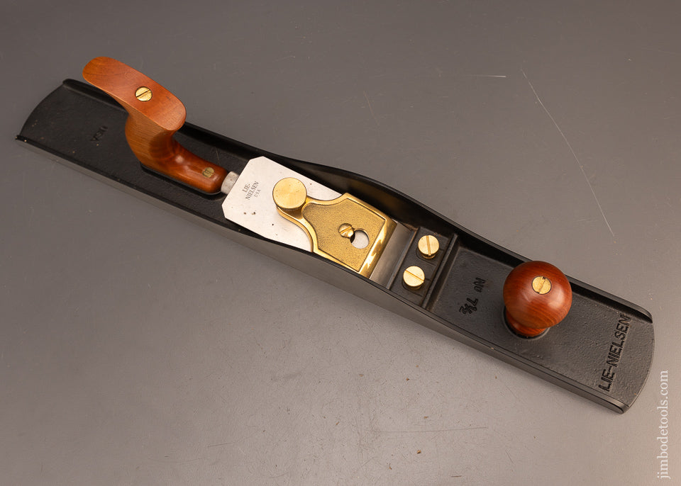 Discontinued LIE NIELSEN No. 7 1/2 Low Angle Jointer Plane with Adjustable Mouth Mint in Box - 116369 - AS OF MAY 13