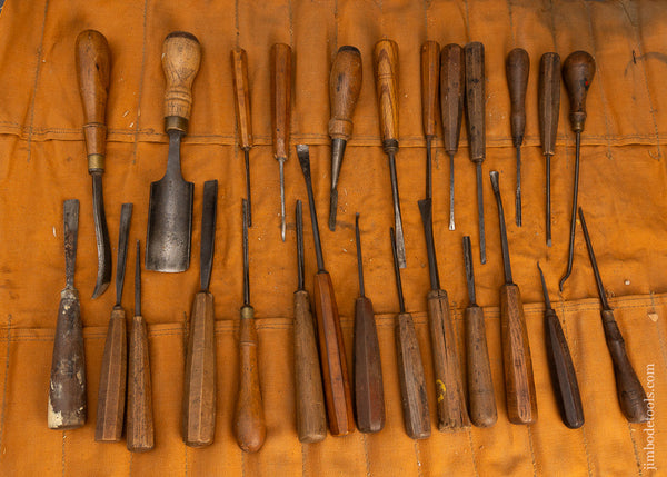 Roll of 27 Good Working Carving Chisels Gouges - 116518