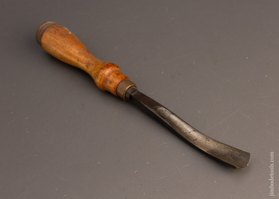 Good 11/16 Inch Wide Carving Gouge - 116546