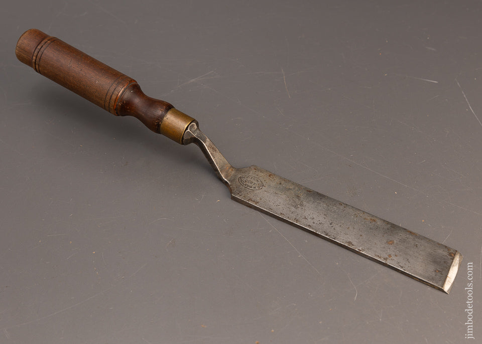 D.R. BARTON 1832 1 1/4 Inch Crank Neck Paring Chisel - 116582
