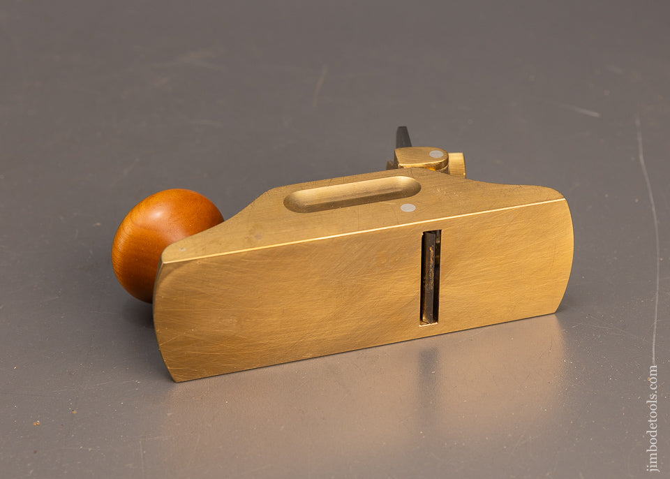 Fine LIE NIELSEN No. 212 Scraper Plane in Bronze Out of Stock & Unavailable @ Lie Nielsen - 116598