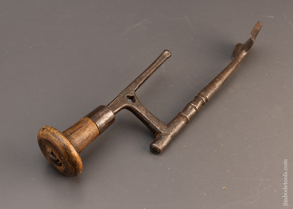 Ornate 18th Century Farrier’s Buttress - 116605