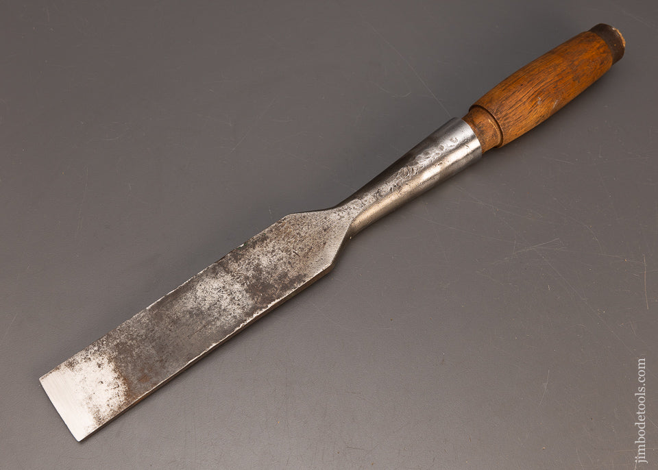 Fantastic 1 3/4 Inch Heavy Framing Chisel by UNDERHILL Edge Tool Co. - 116608