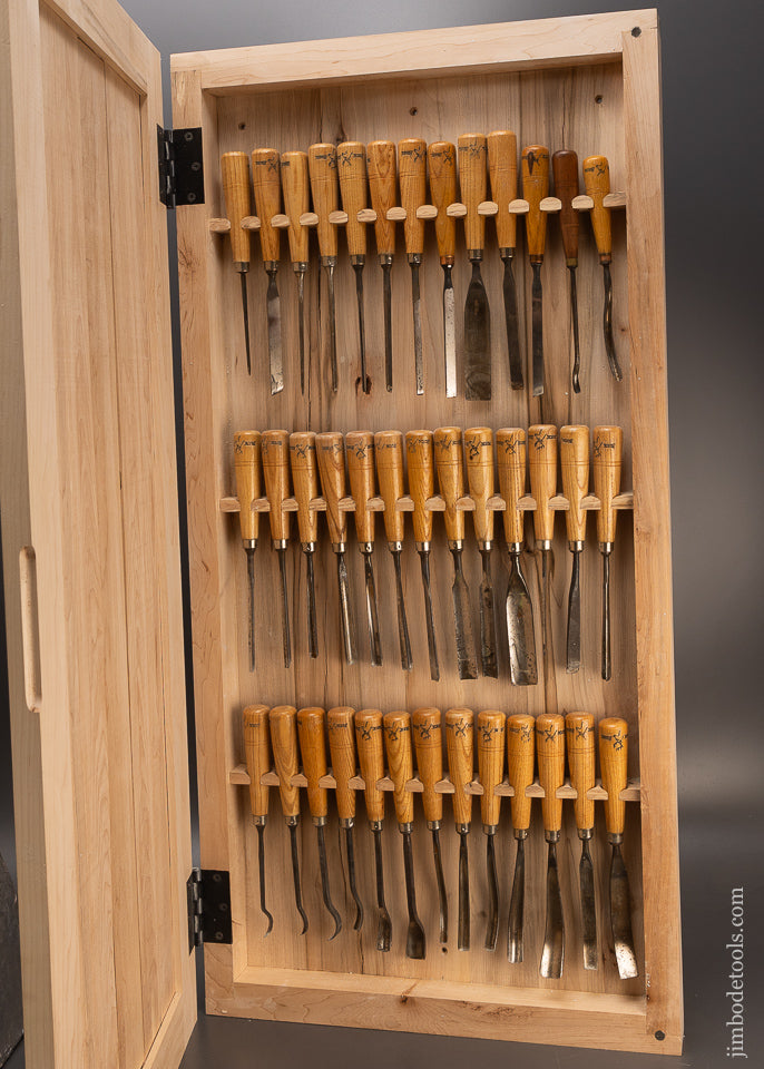 Comprehensive Set of 39 BUCK BROS. Carving Tools Chisels Gouges in Maple Cabinet - 116622