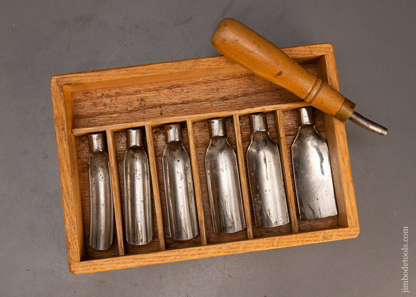 ADAMS & NELSON 7 Piece Set of Pattern Maker’s Gouges with Interchangeable Irons - 