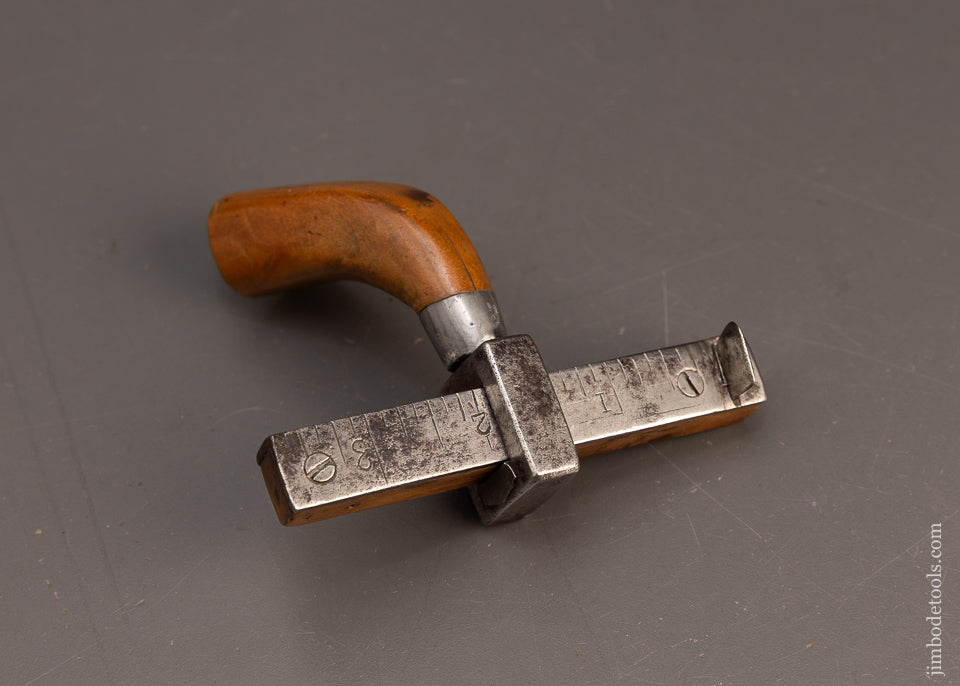 Beautiful Hand Made Leather Draw Gauge - 116678