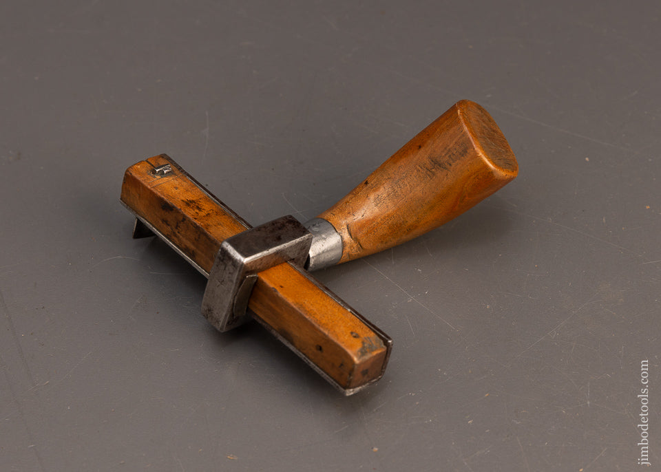 Beautiful Hand Made Leather Draw Gauge - 116678