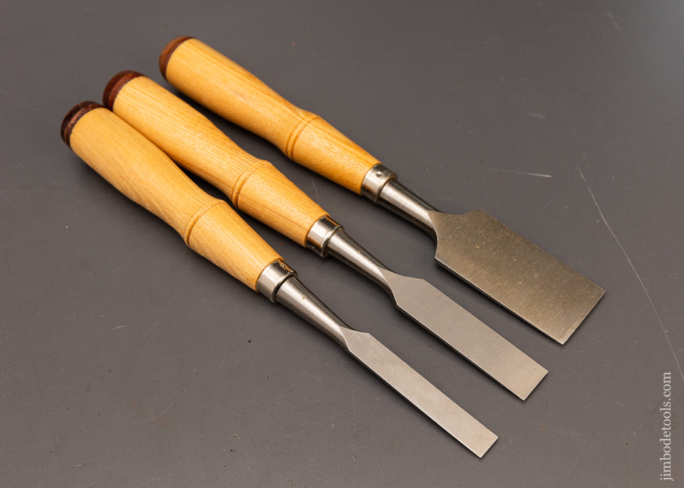 Dead Mint New Old Stock BUCK BROS. Set of 3 Bevel Edge Firmer Chisels - 116804