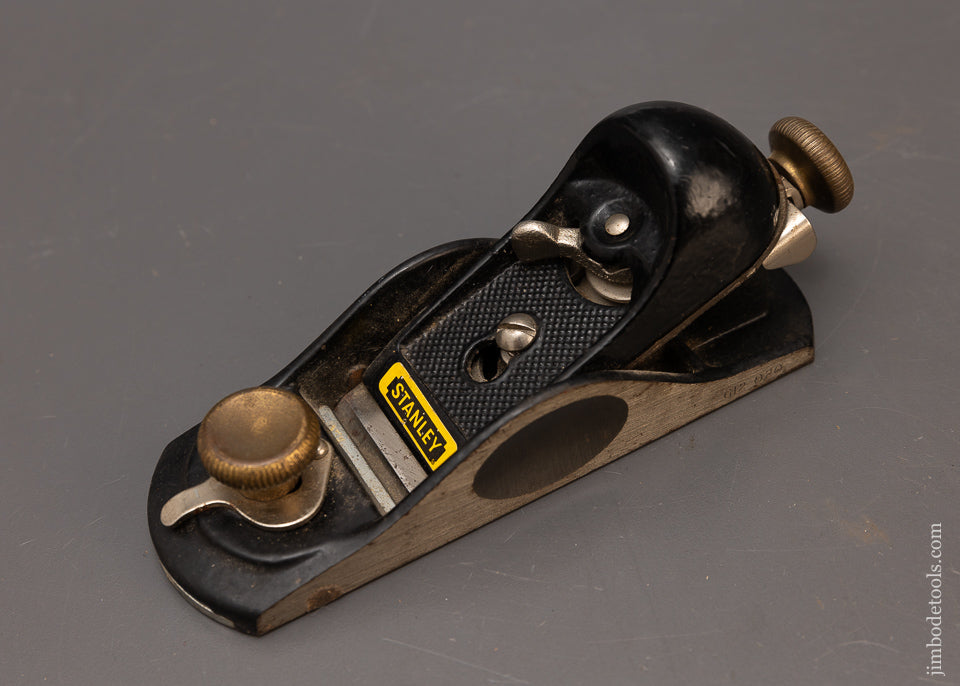 Good STANLEY No. 9 1/2 Block Plane with Adjustable Mouth - 116841